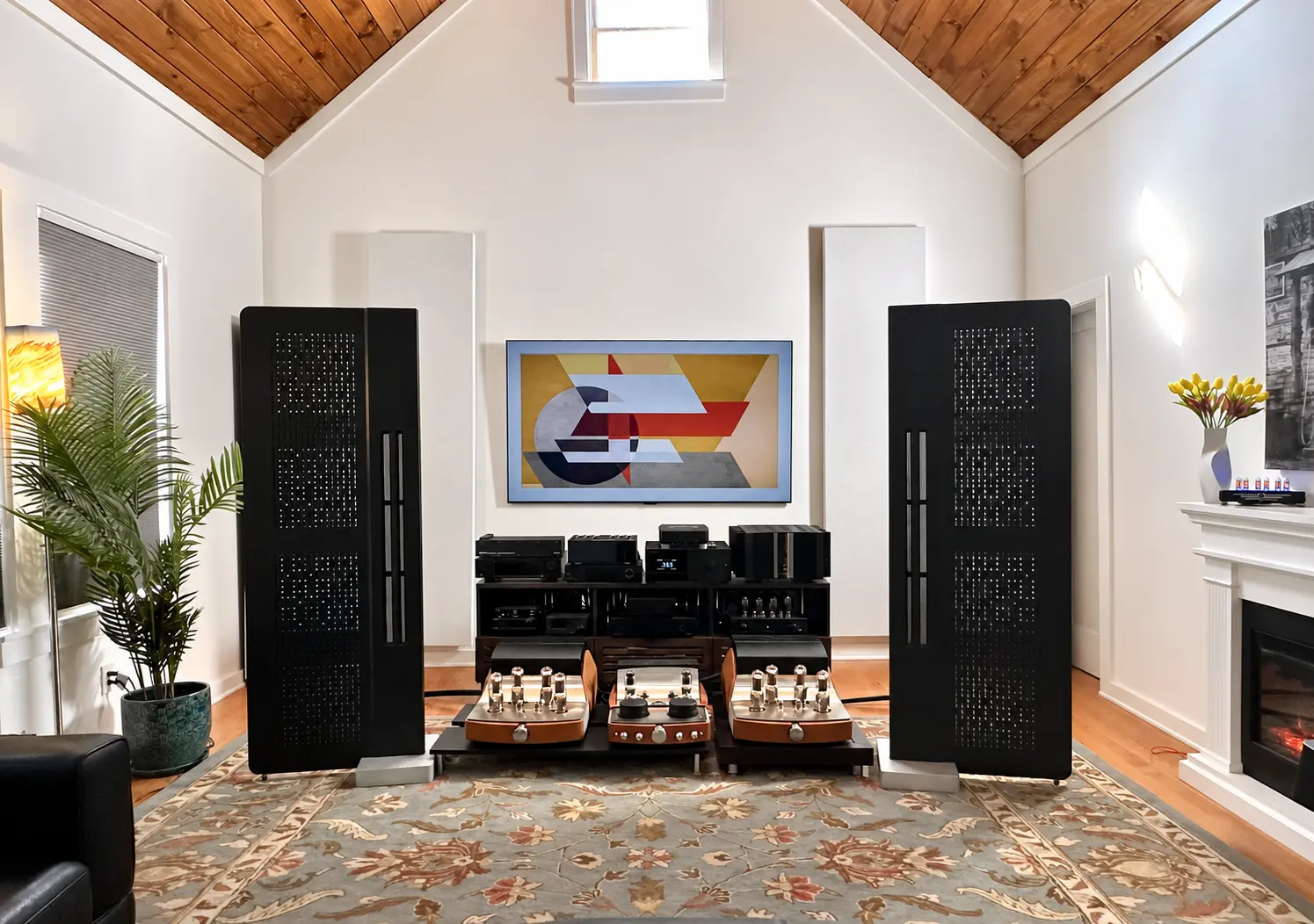 Listening room photograph 11 of 15